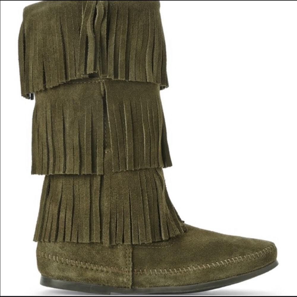 3 layer fringe; rarely worn, best for narrow feet!